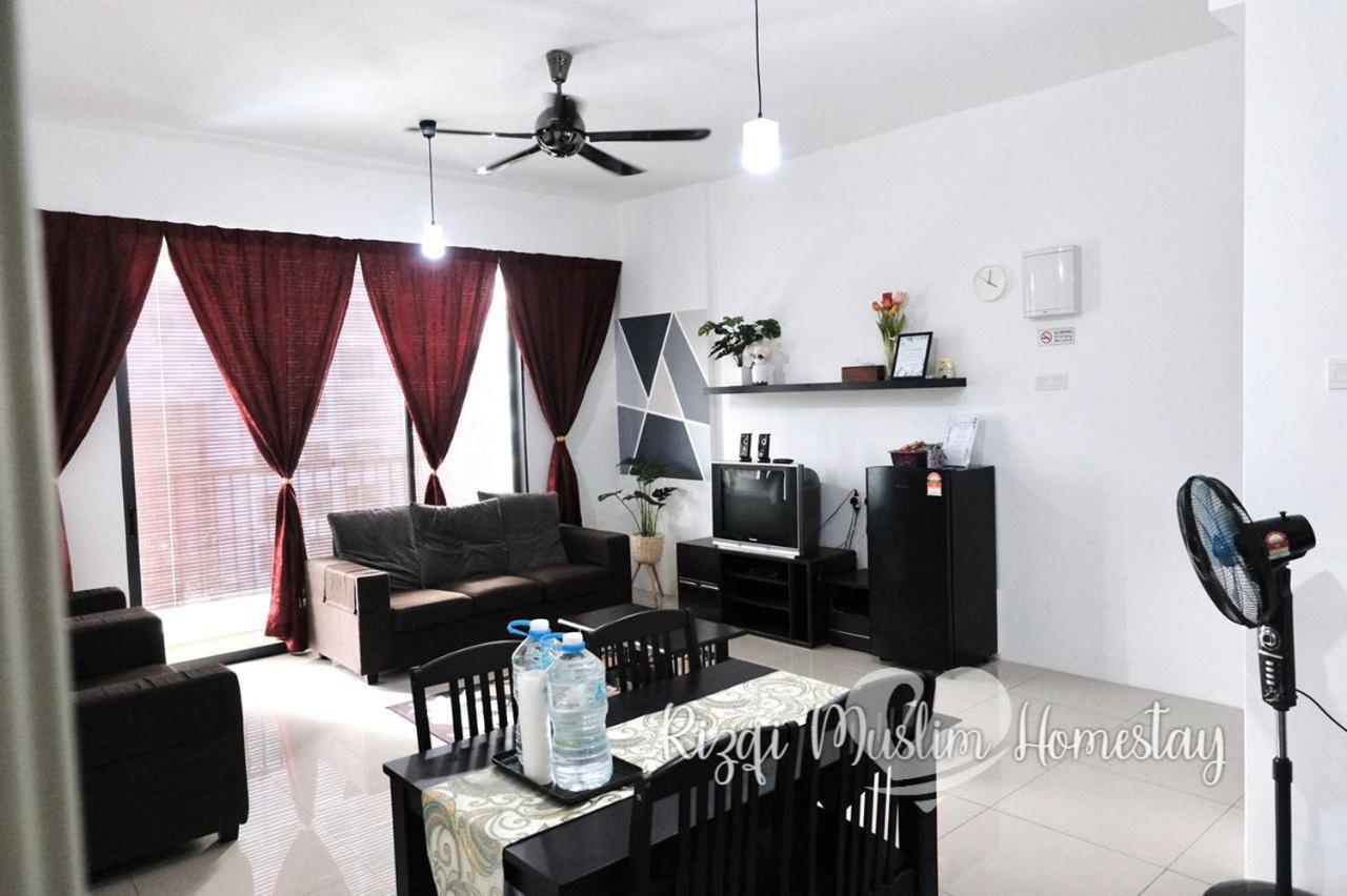Rizqi Muslim Homestay Meru Casa Kayangan Ipoh Luaran gambar
